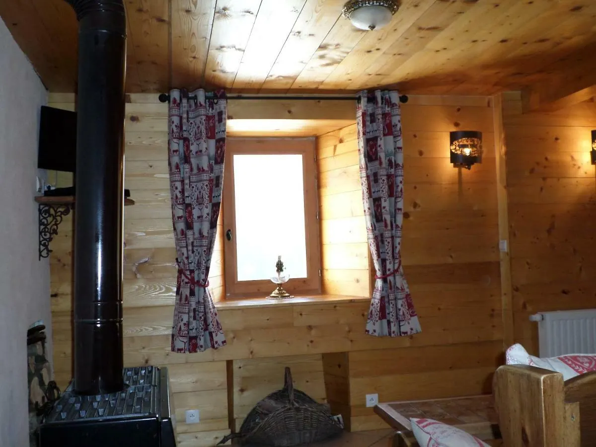 La Chouette Couette Bed & Breakfast Chevenoz 0*,